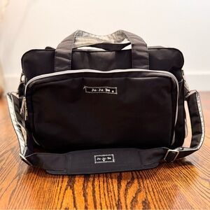 Ju-ju-be Be Prepared diaper bag, weekender bag